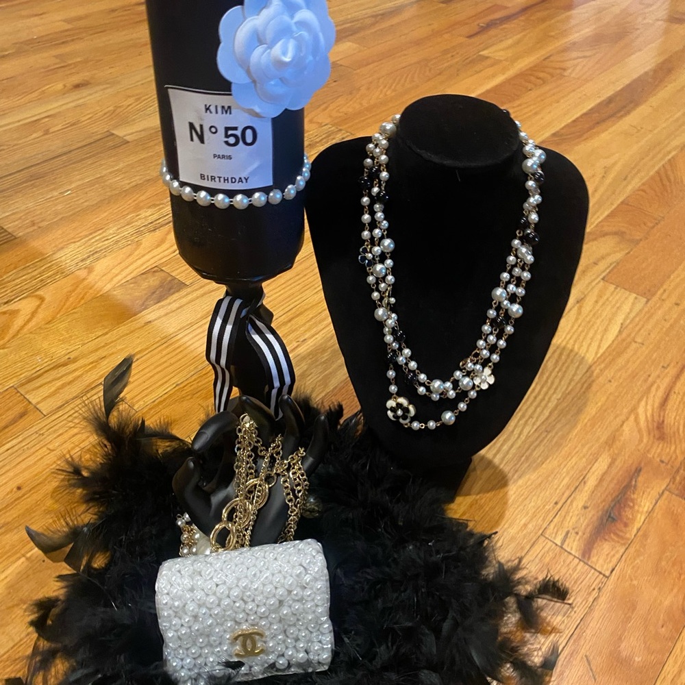 CHANEL Pearl and Black Necklace Set